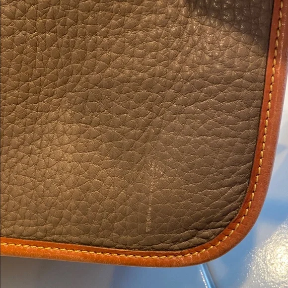 ⭐Dooney & Bourke Vintage Pebbled Leather Crossbody - Picture 7 of 12